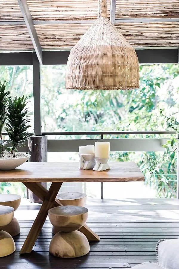 Dukes Beach House Sunshine Beach Holiday home