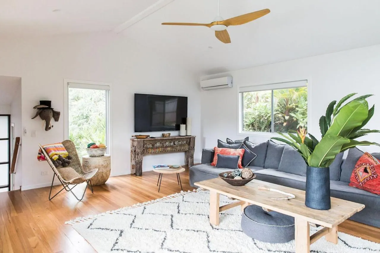 Dukes Beach House Sunshine Beach 0*,  Australia